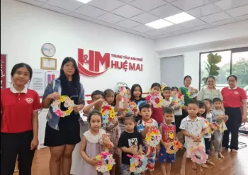 Workshop: "Vòng hoa Handmade tặng Mẹ nhân ngày 11.05.2025"